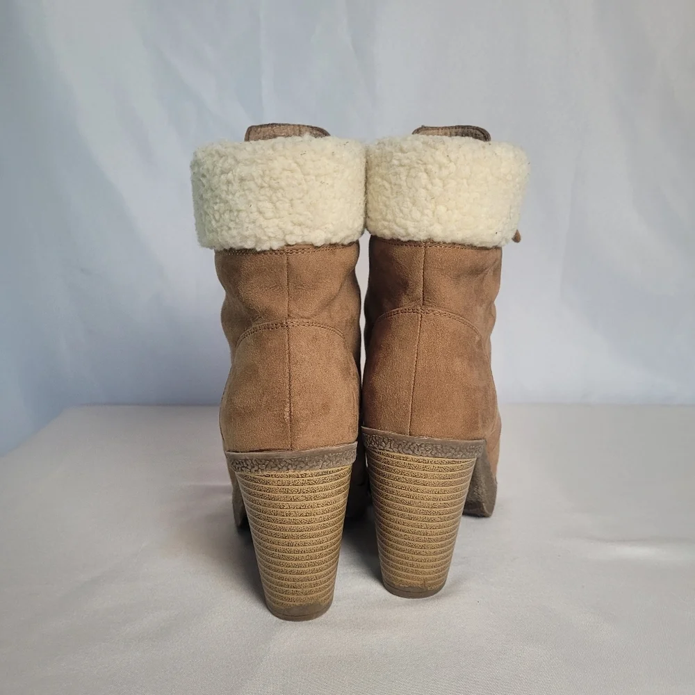 Brash Chestnut Brown Faux Suede Laceup Ankle Booties Shearling Top Size 9